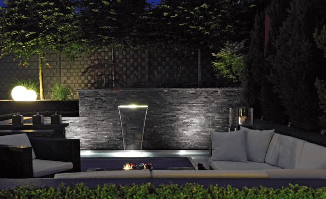 Serenity in Motion: The Pond Water Blade for Modern Landscapes